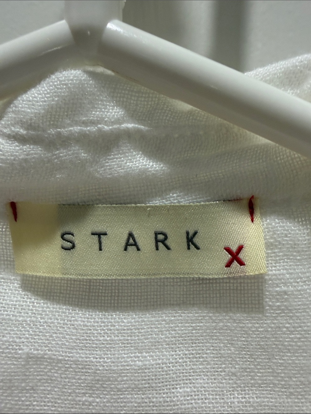 Stark White Button-Front Linen Blouse - Picture 2 of 12